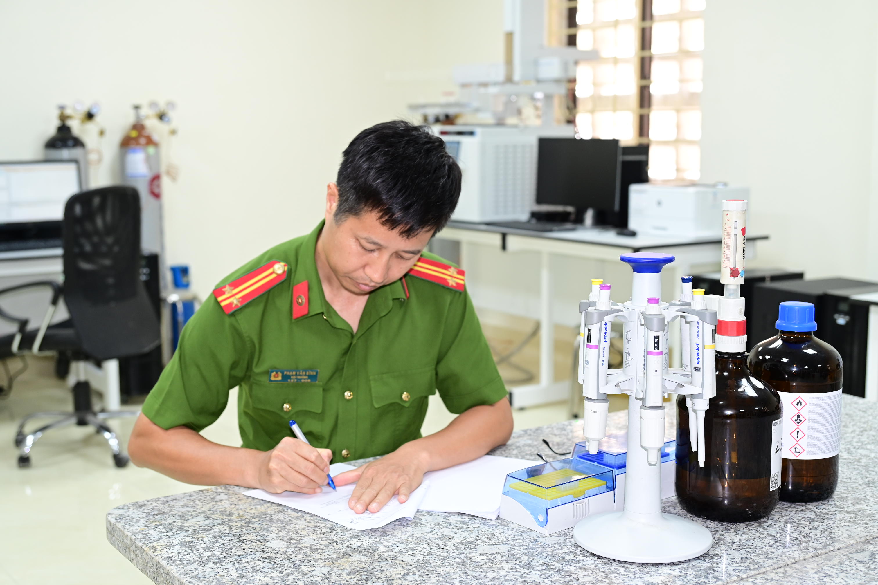 Quy định mới về chế độ bồi dưỡng giám định tư pháp trong lĩnh vực kỹ thuật hình sự